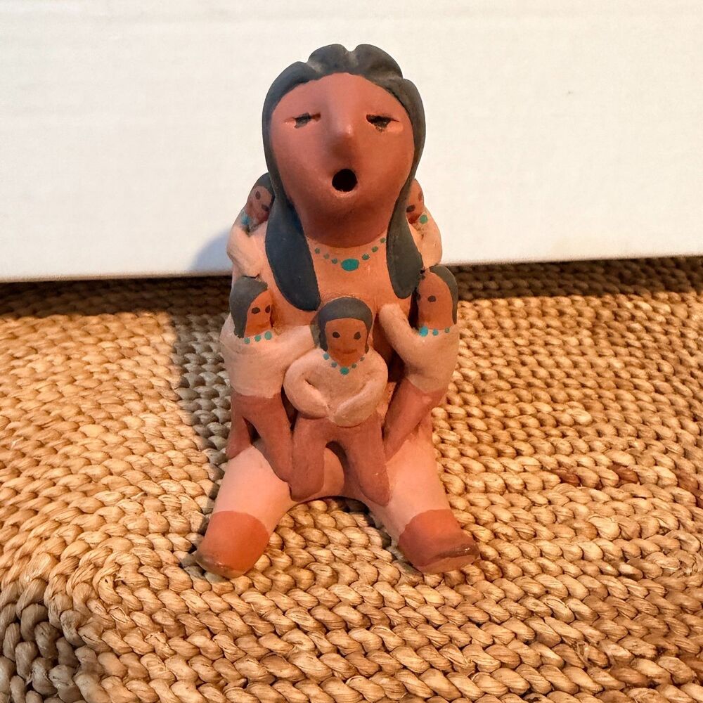 Southwestern Pueblo Style Storyteller Pottery Mother 5 Children Figurine 4"